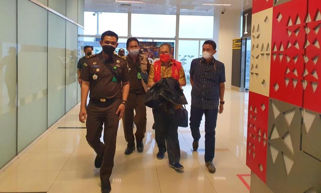 Buronan Halim Susanto Diamankan Jaksa Eksekutor 1 IMG 20220210 WA0045