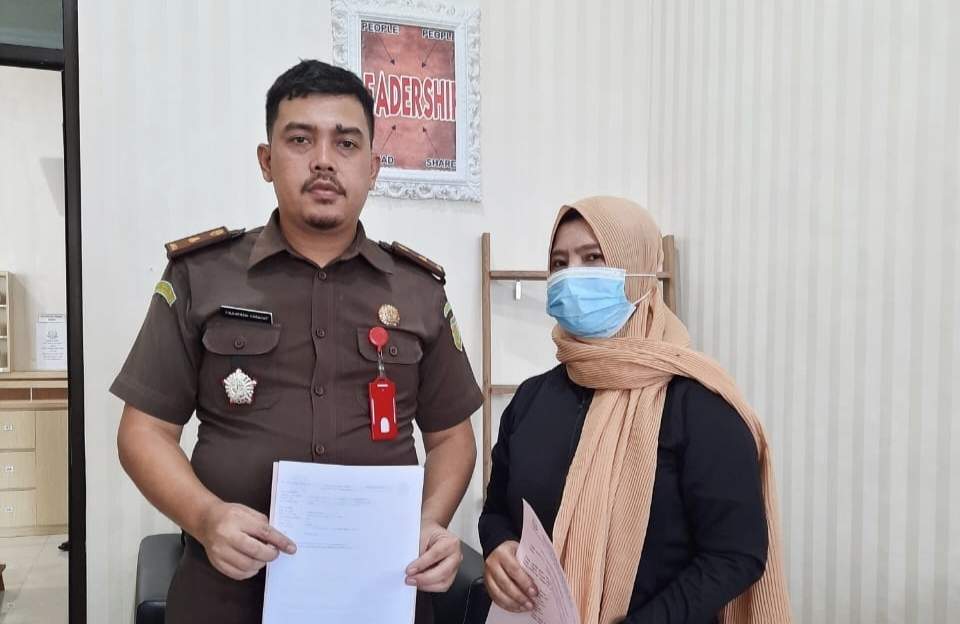 Istri Mantan Sekda Basel Kembali Setor Cicilan Uang Pengganti 1 IMG 20220202 072453 compress19