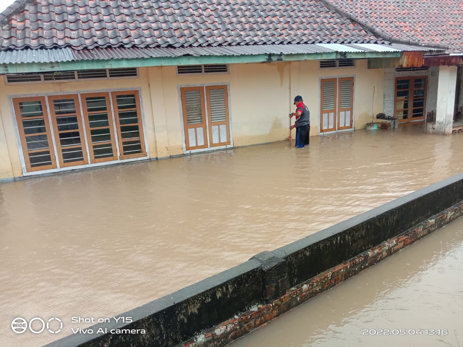 Diguyur Hujan Sejak Pagi Hari, Sejumlah Titik di Toboali Terendam Banjir 2 IMG 20220504 WA0010
