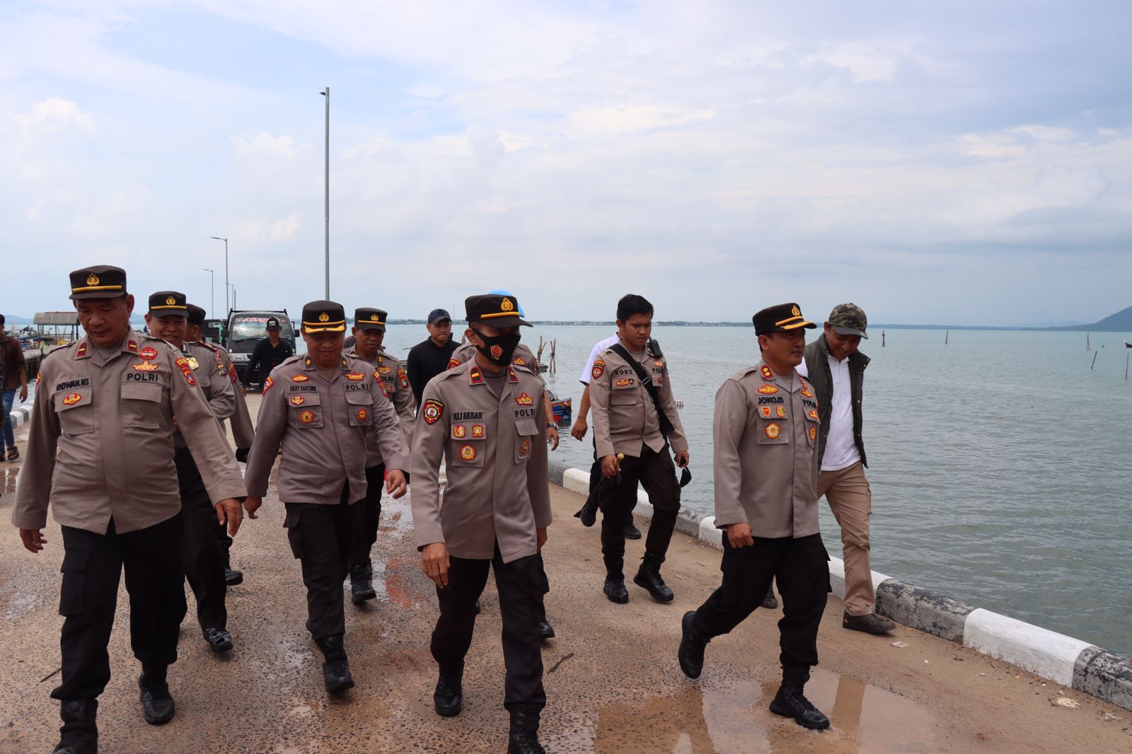 Kapolres Basel Kunjungi Tanjung Labu, Salurkan Bansos Hingga Pengobatan Gratis 2 IMG 20220920 WA0012