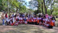 Bunda PAUD Kota Pangkalpinang Monica Haprinda Lepas Peserta Jalan Sehat 5 IMG 20230512 WA0012 1