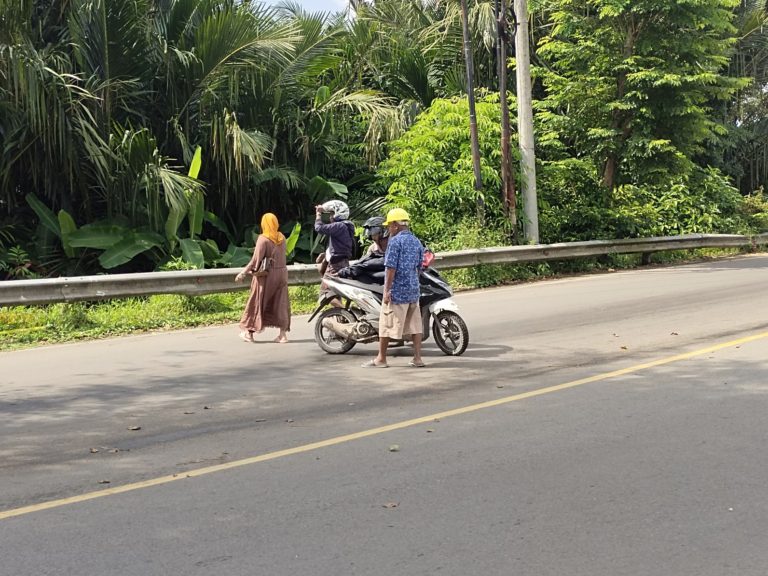 Tumpahan Solar Kembali Ada di Tikung Maut Toboali, Suharto: Kalian yang Nyaman Orang Lain yang Susah 3 0e63d3cd79c352492f517ef555bc4dae260a8ede7705d9ee5475c5cdc9c1bd34.0