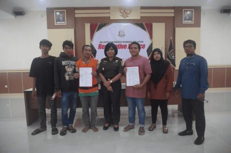 Kejari Bangka Selatan Setop Penuntutan 2 Perkara Pencurian, Restorative Justice 3 f1c665b4 7cd8 44fc bd09 f6d5fffe8bc3.pdf 20231019 123244424 3429047872285507315