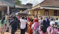 Antusiasme Meluap, Operasi Pasar Murah Dibuka Lebih Cepat, Pemkab Bangka Selatan Minta Maaf 8 Compress 20240229 090751 1843