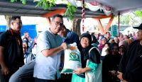 Pemkot Pangkalpinang Salurkan Beras Cadangan Pangan Pemerintah Pusat Tahap Pertama 5 IMG 20240203 WA0005