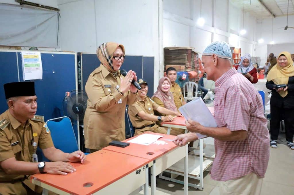 Pemkot Pangkalpinang Salurkan Beras Cadangan Pangan Pemerintah 2 IMG 20240323 WA0022