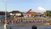 Penjabat Wali Kota Ikuti Senam Kebugaran Jasmani Bersama ASN dan PHL 5 1000082331