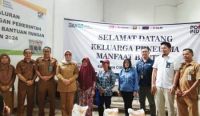 Beras Disalurkan untuk Penerima Manfaat di Kota Pangkalpinang 4 1000082586