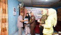 Kajari Pangkalpinang Kunjungi Panti Asuhan Utsman Bin Affan 3 1000114532