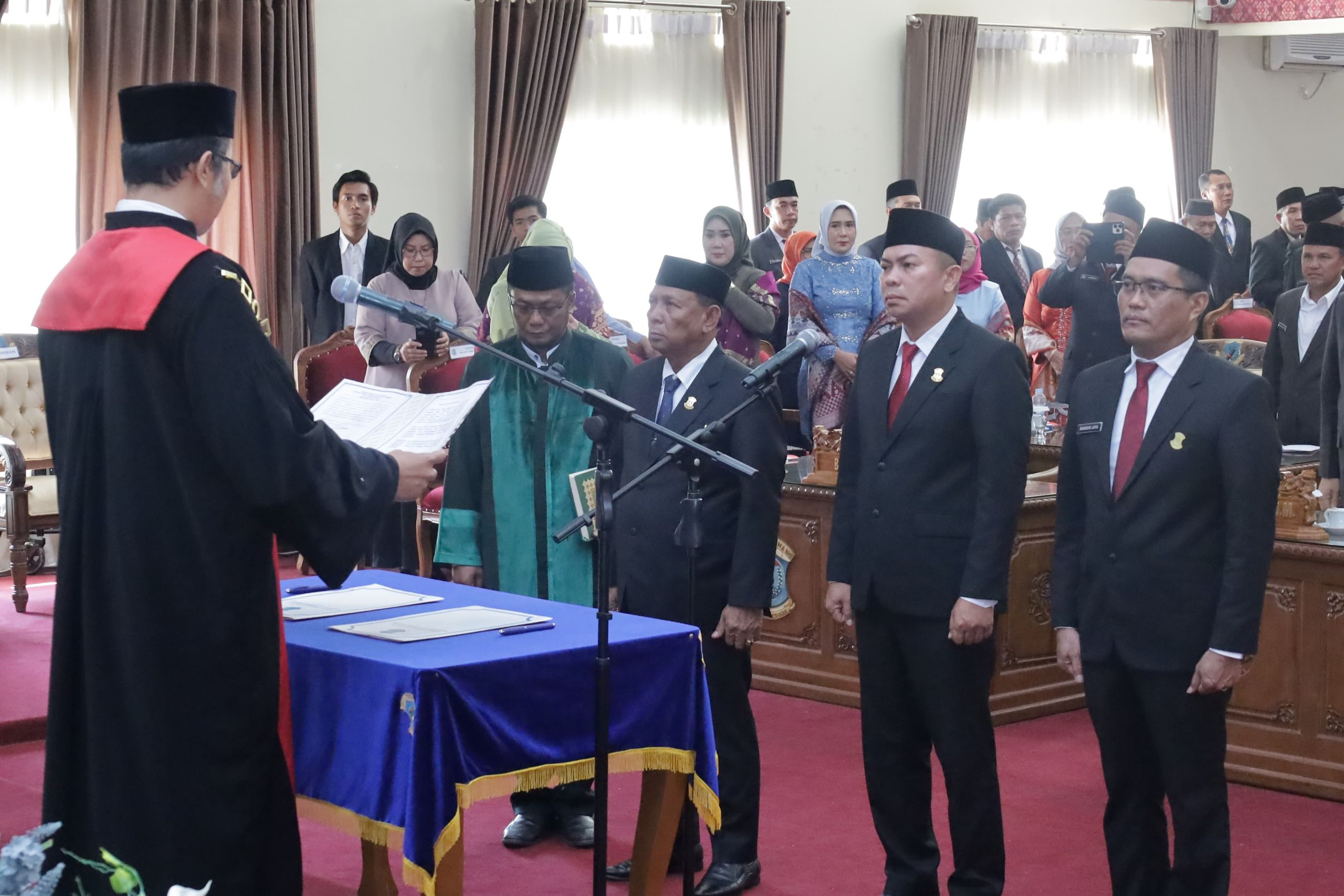 Pimpinan DPRD Kota Pangkalpinang 2024-2029 Dilantik 2 1000183919 scaled