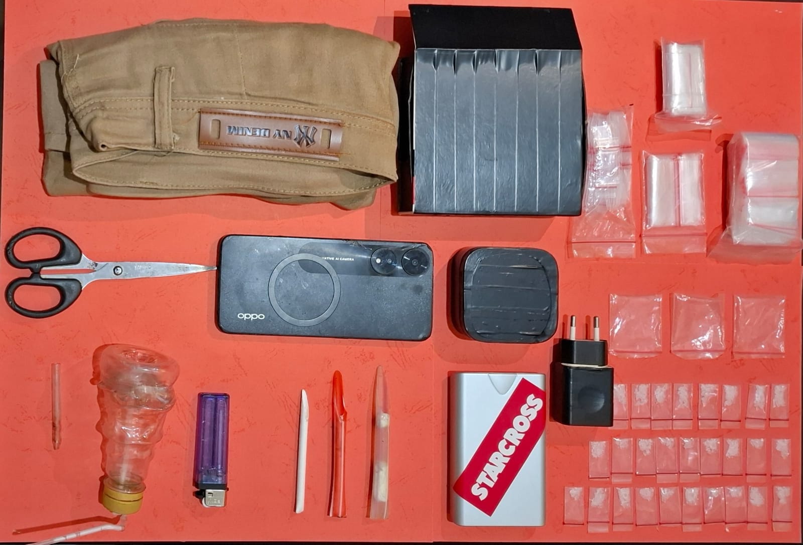 Alat bukti yang berhasil disita polisi dari tersangka S S alias Ipan (25). Sumber foto: Humas Polres Bangka Selatan.