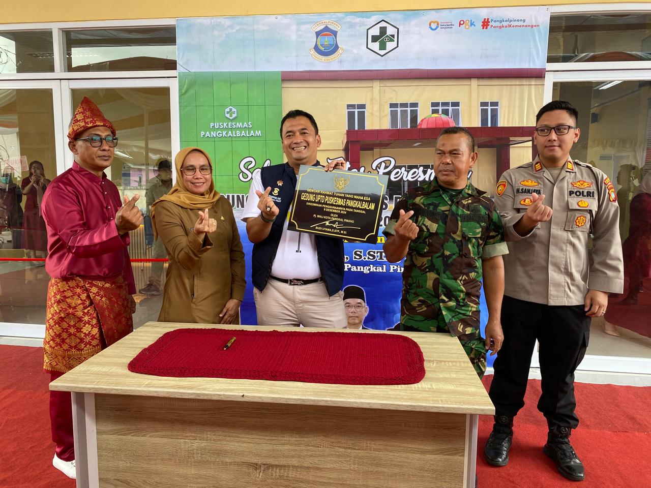 Penjabat (Pj) Walikota Pangkalpinang, Budi Utama, meresmikan gedung baru Unit Pelaksana Teknis Daerah (UPTD) Puskesmas Pangkalbalam pada Senin, 9 Desember 2024.