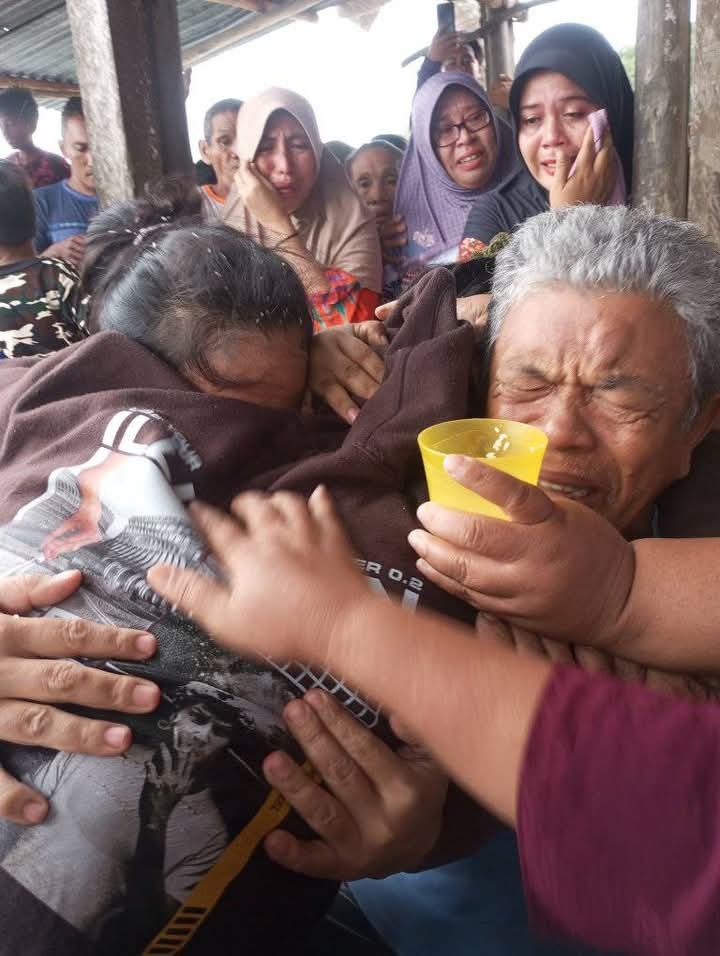 Nelayan Pulau Tujuh Ditemukan Selamat Setelah Hilang Kontak 2 Sumber foto: Basarnas Babel.