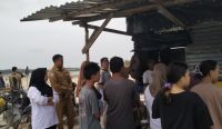 Camat Toboali Imbau Masyarakat Utamakan Keselamatan Kerja Pasca-Longsor Tambang 2 IMG 20250426 153350
