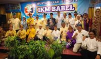 Datuk Away dan Datuk Rizani Kembali Nahkodai IKM Babel Lewat Mubes II di Jakarta 5 Foto Bersama Forum Ikatan Keluarga Masyarakat Bangka Belitung (IKM Babel) menggelar Musyawarah Besar (Mubes) II yang berlangsung meriah di Best Western Hotel, kawasan Asia Afrika, Senayan, Jakarta, Minggu (28/6/2025). Foto: istimewa/Rizani Usman.
