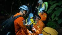 Tim SAR Evakuasi Pendaki Alami Hipotermia di Bukit Pading, Bangka Tengah 8 IMG 20250602 WA0012