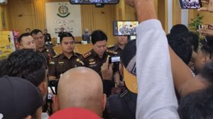 c8bd0e57739c14a7e9f54bb71873a07cee835d485766566cb924d3e1b454f247.0