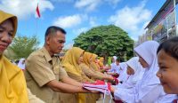 Kesbangpol Bangka Selatan Bagikan Bendera Merah Putih ke Sekolah-Sekolah 3 Compress 20260808 073713 3015