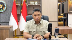 Kepala Badan Gizi Nasional (BGN) Sudaryono saat memberikan keterangan terkait penutupan sementara 1.999 dapur SPPG program Makan Bergizi Gratis (MBG) yang belum mendaftarkan Sertifikat Laik Higiene Sanitasi (SLHS). (Foto: Biro Hukum dan Humas BGN).