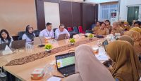 BPKP Turun Tangan Periksa Bangka Selatan, Ada Apa di Balik Evaluasi SPIP 2026? 8 Suasana rapat koordinasi Evaluasi atas Hasil Penilaian Mandiri Maturitas Penyelenggaraan SPIP Terintegrasi Tahun 2026 antara tim BPKP Provinsi Kepulauan Bangka Belitung dan jajaran Perangkat Daerah Pemerintah Kabupaten Bangka Selatan di Ruang Rapat BAPPERIDA, Senin (14/09/2026). (Foto: bangkaselatankab.go.id)