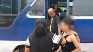 Detik-detik terduga pelaku pencurian motor di belakang SMA Negeri 1 Toboali diamankan petugas Resmob Macan Selatan di Air Gegas, Bangka Selatan. (Foto: Dok. Polres Bangka Selatan).
