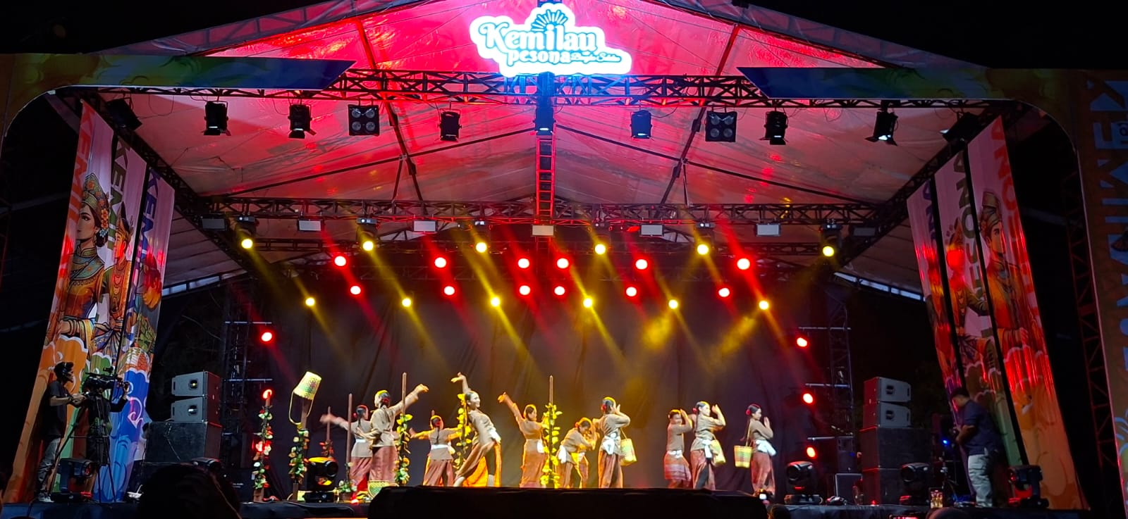 Festival Tari Kreasi Daerah Bangka Selatan Tampilkan 9 Sanggar Adu Kreasi 1 tari kreasi daerah